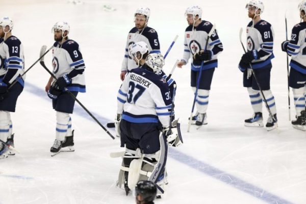 Jets will grow stronger after emotionally challenging end to season: Hellebuyck